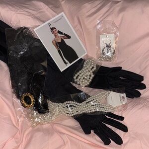 Elegant Black Gloves with Pearl Accents by